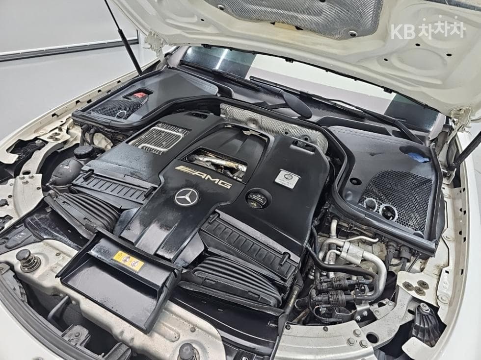 Mercedes-Benz Нов E-КласE63 AMG 4매틱 W212 - 5