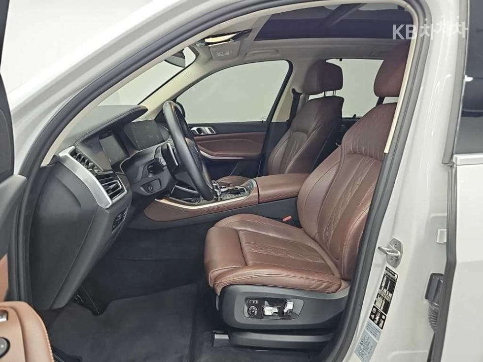 BMW X5 (G05)xDrive 40i xLine - 11
