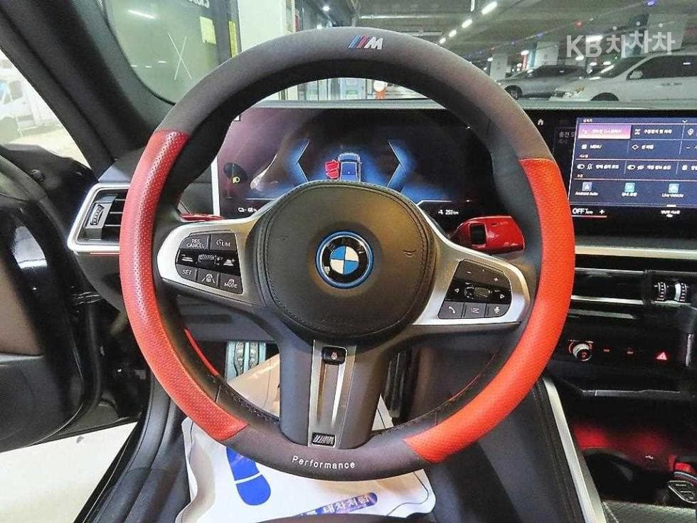 BMW i4eDrive40 M Sport Pro - 8