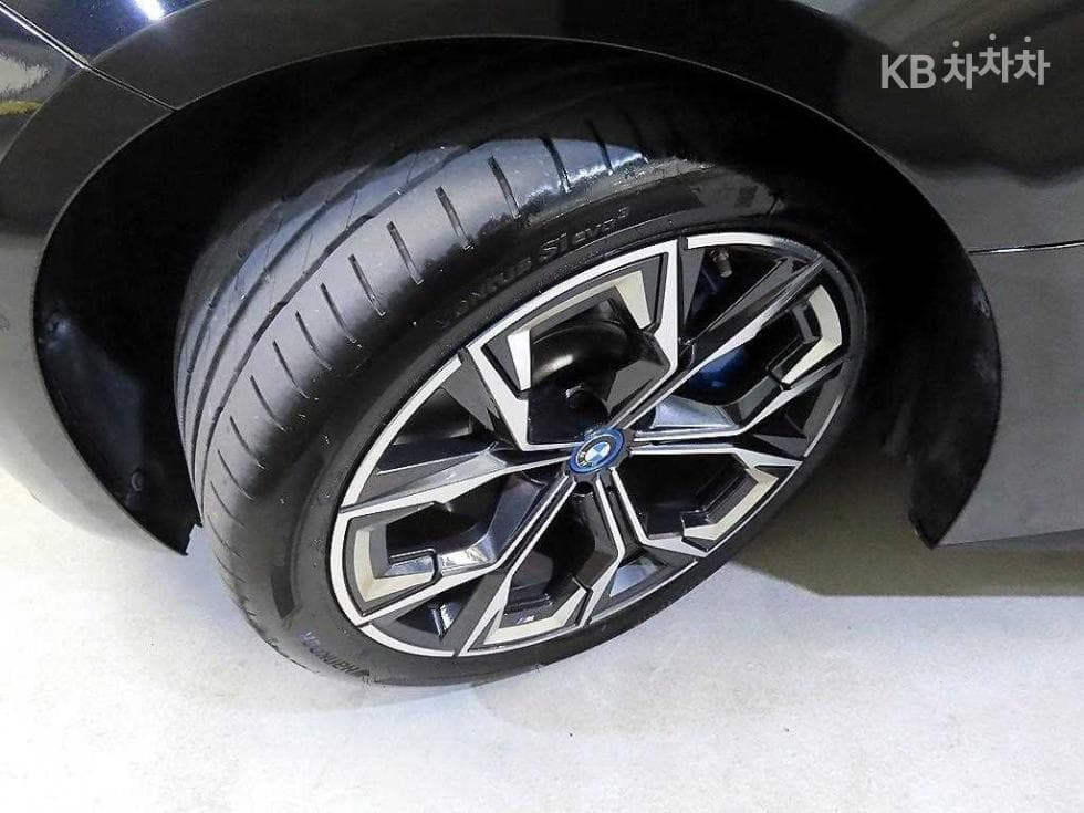 BMW i4eDrive40 M Sport Pro - 20