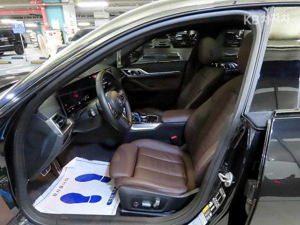 BMW i4eDrive40 M Sport Pro - 6