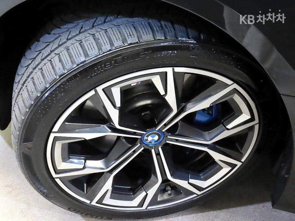 BMW i4eDrive40 M Sport Pro - 20