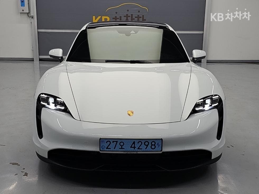 Porsche Taycan4S - 2