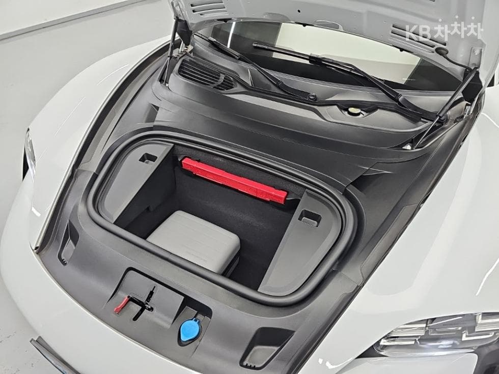 Porsche Taycan4S - 5
