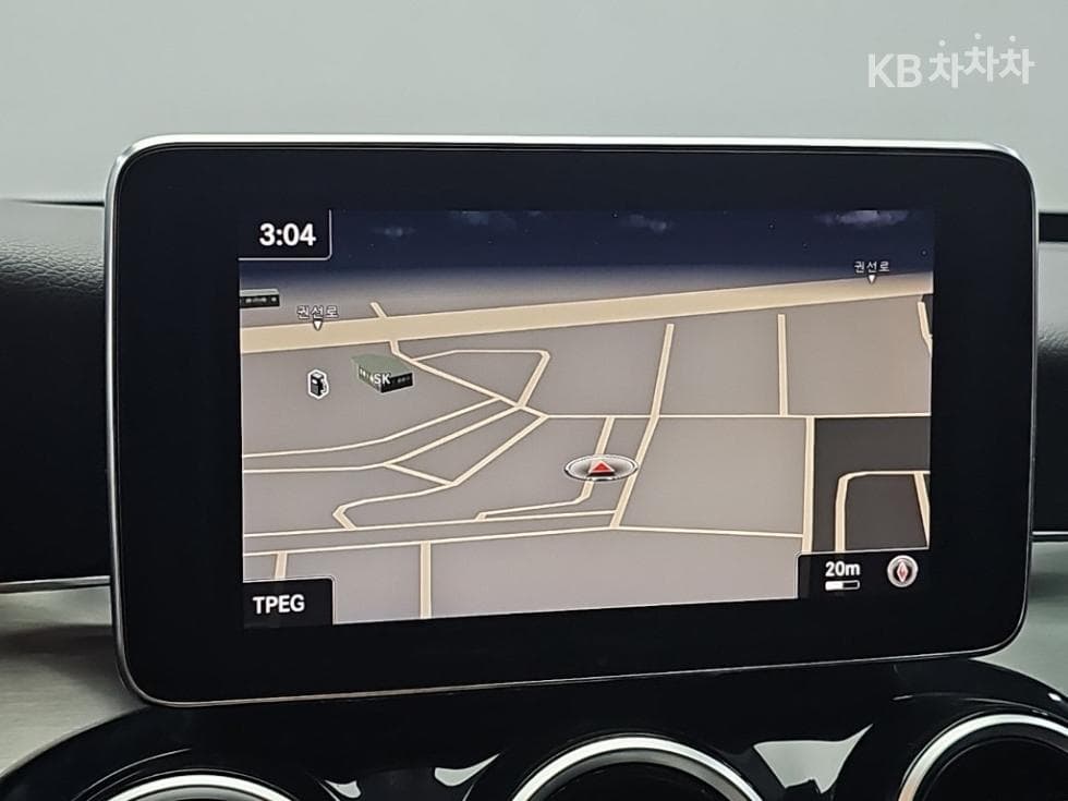 Mercedes-Benz The New (фейслифт) C-КласC200 Avantgarde W205 - 14