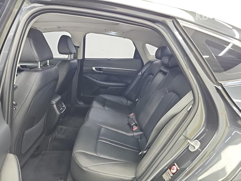 Hyundai Sonata (DN8)2.0 Premium Plus - 12