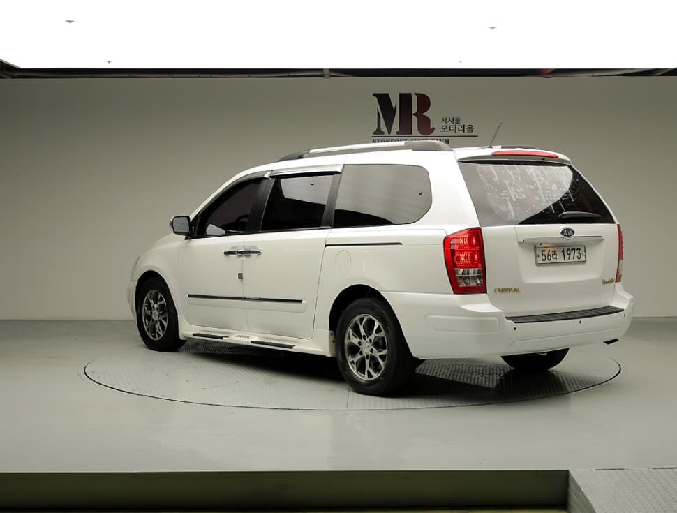 Kia Carnival RNewCarnival Limousine President - 4