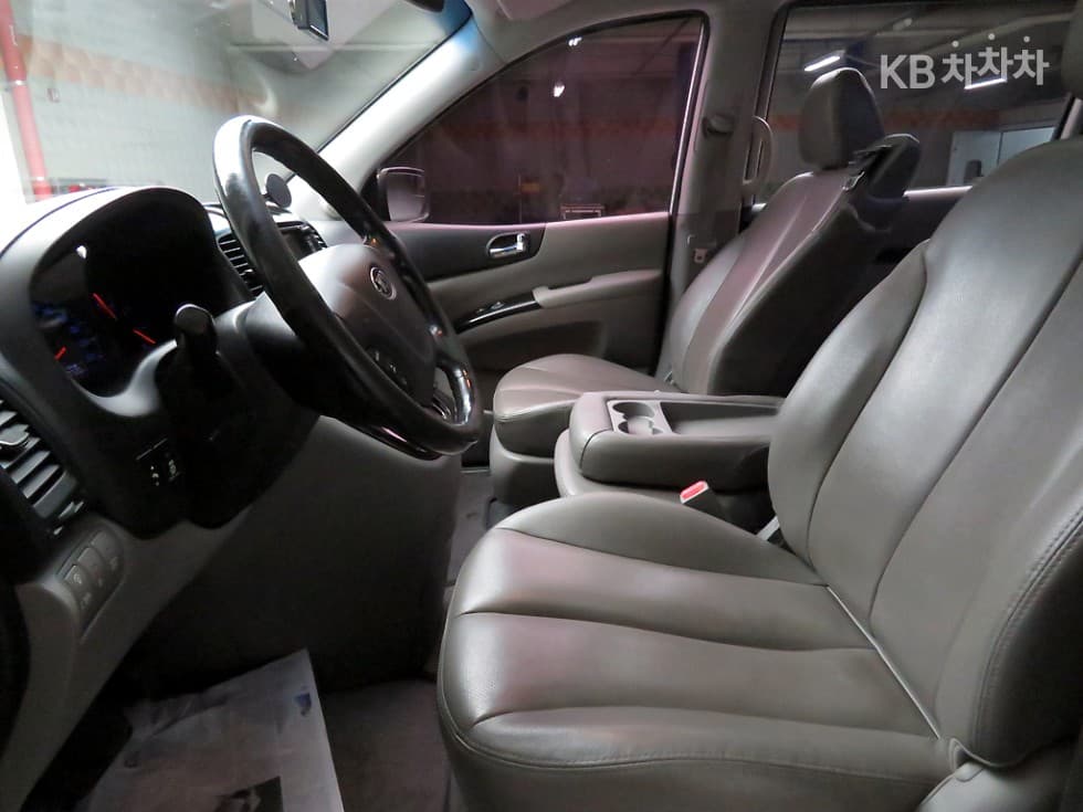 Kia Carnival RNewCarnival Limousine President - 5