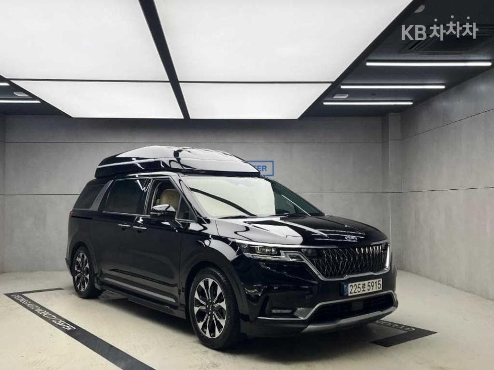 Киа Канивал 4-то поколение Висок Лимузин (Канивал) G3.5 GDI 9-местен Signature - Image 1