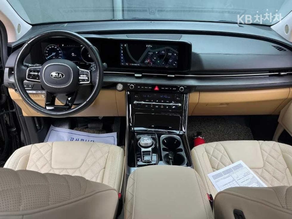 Kia Carnival 4th generationHigh Limousine (Carnival) G3.5 GDI 9-seater Signature - 7