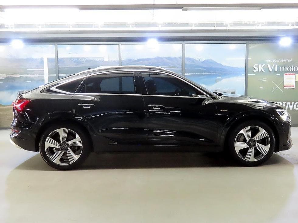 Audi e-tron55 Quattro Sportback Standard - 3