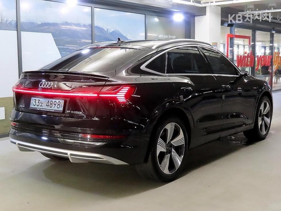 Audi e-tron55 Quattro Sportback Standard - 4
