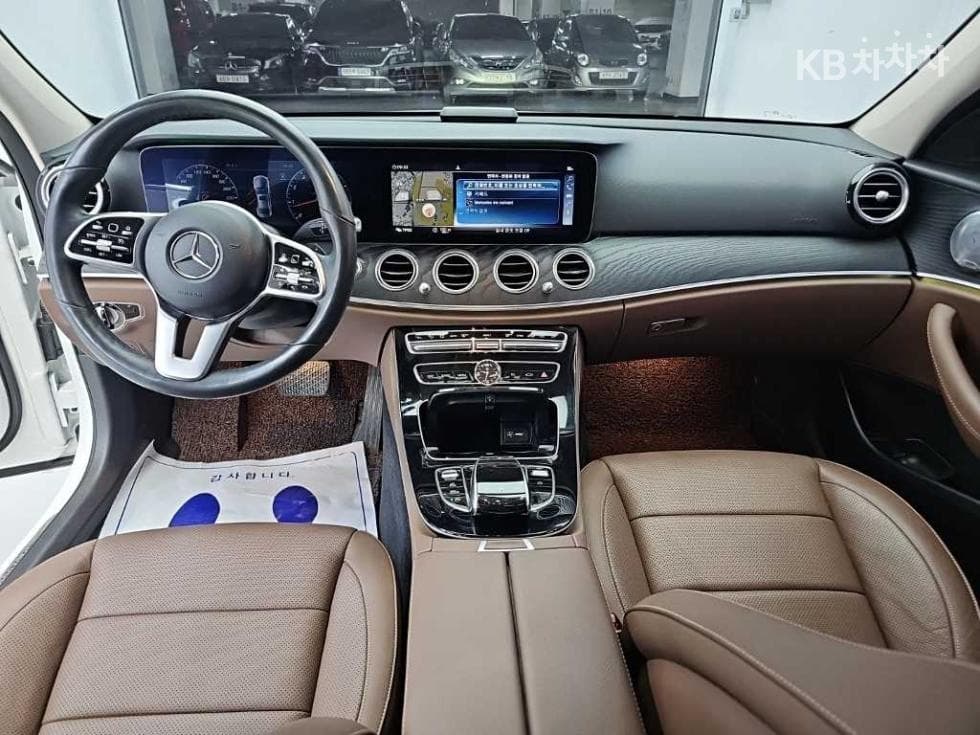 Mercedes-Benz E-Клас (W213)E300 4Matic Avantgarde - 7