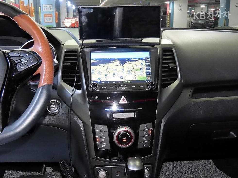 KG Mobility Tivoli 아머1.6 Gasoline 기어 에디션 2WD - 11