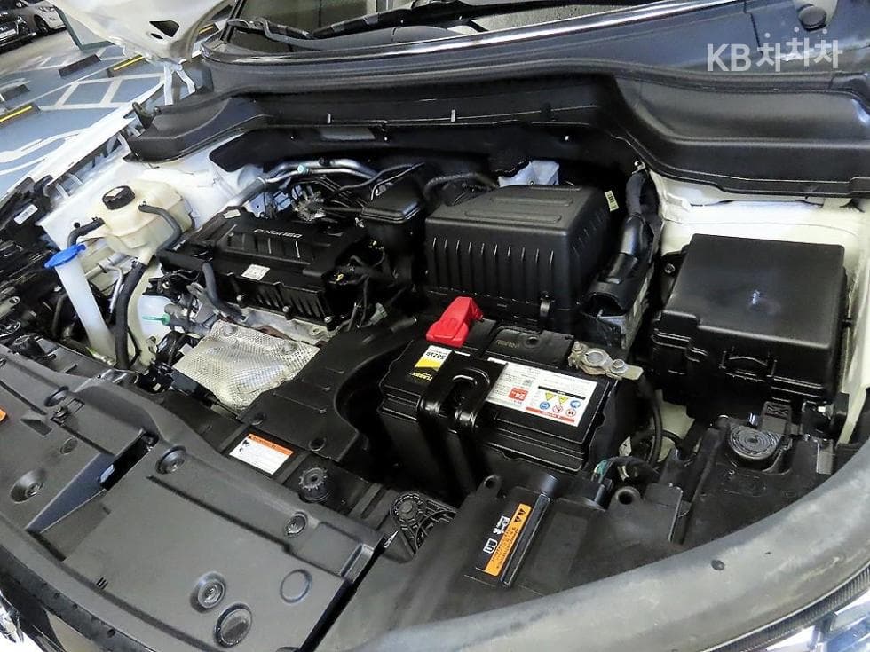 KG Mobility Tivoli 아머1.6 Gasoline 기어 에디션 2WD - 19