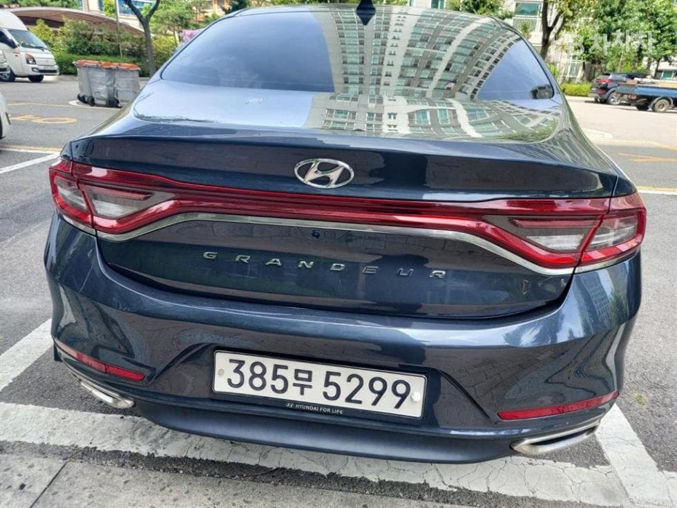 Хюндай Grandeur (Azera)IGРент-а-кар 3.0 LPi Exclusive Стандартен - 2