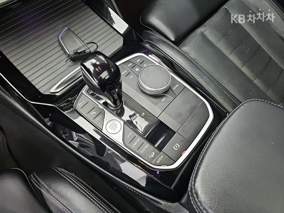 BMW New X4 (G02)xDrive 20i xLine - 8