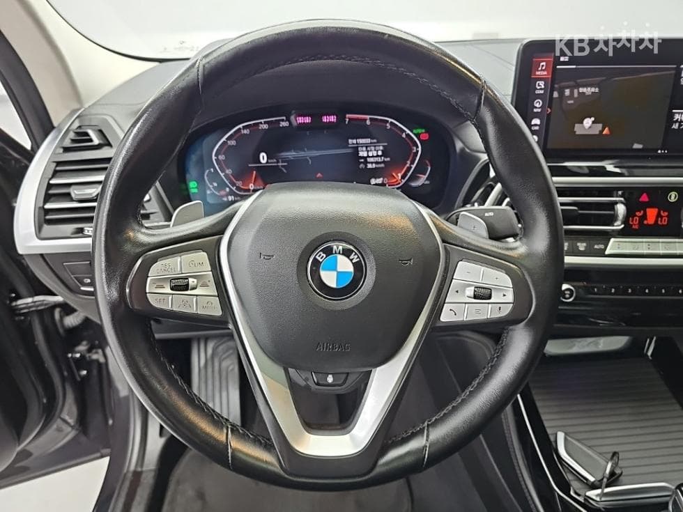 BMW New X4 (G02)xDrive 20i xLine - 9