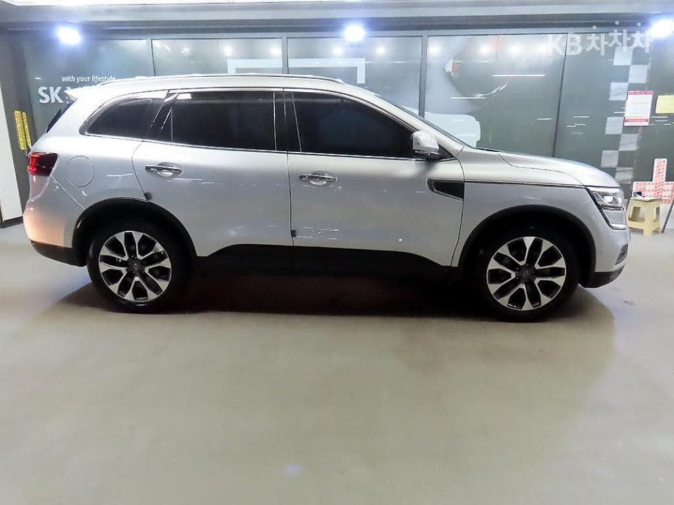 Рено Корея QM62.0 2WD RE Signature - 3
