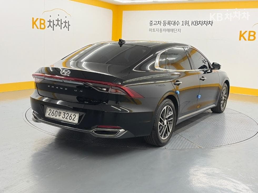 Хюндай The New (фейслифт) Grandeur (Azera)LPi 3.0 Рент-а-кар Premium - 4