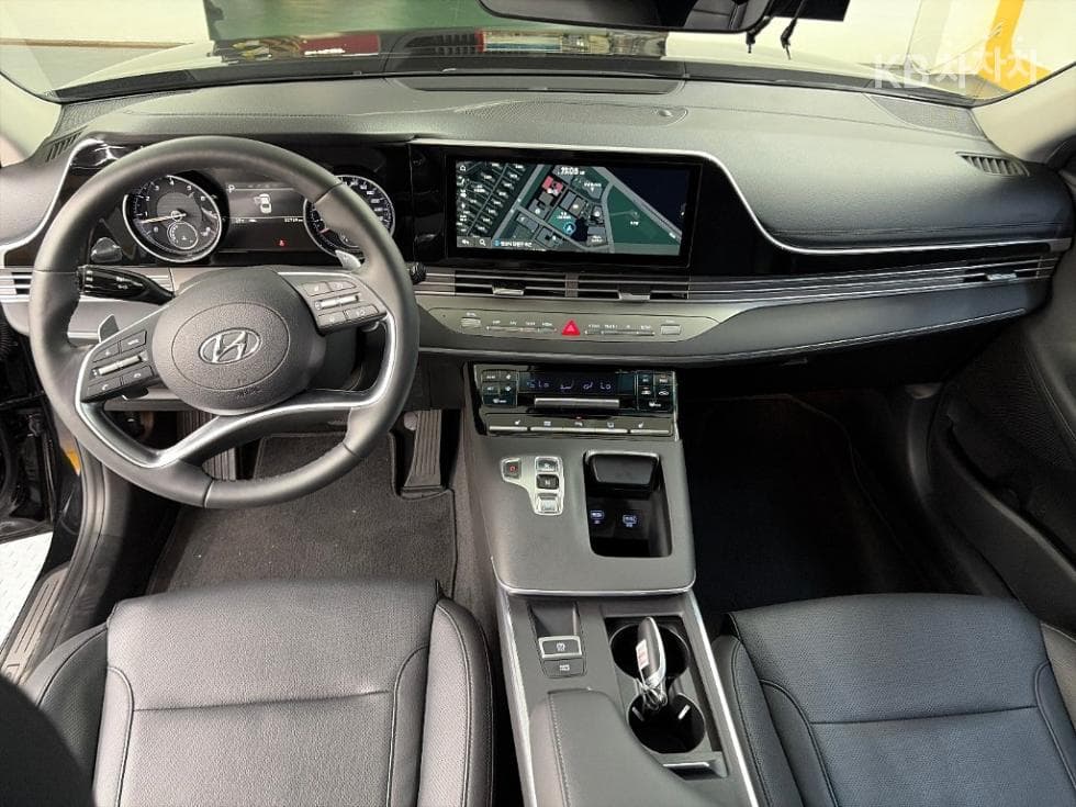 Хюндай The New (фейслифт) Grandeur (Azera)LPi 3.0 Рент-а-кар Premium - 12