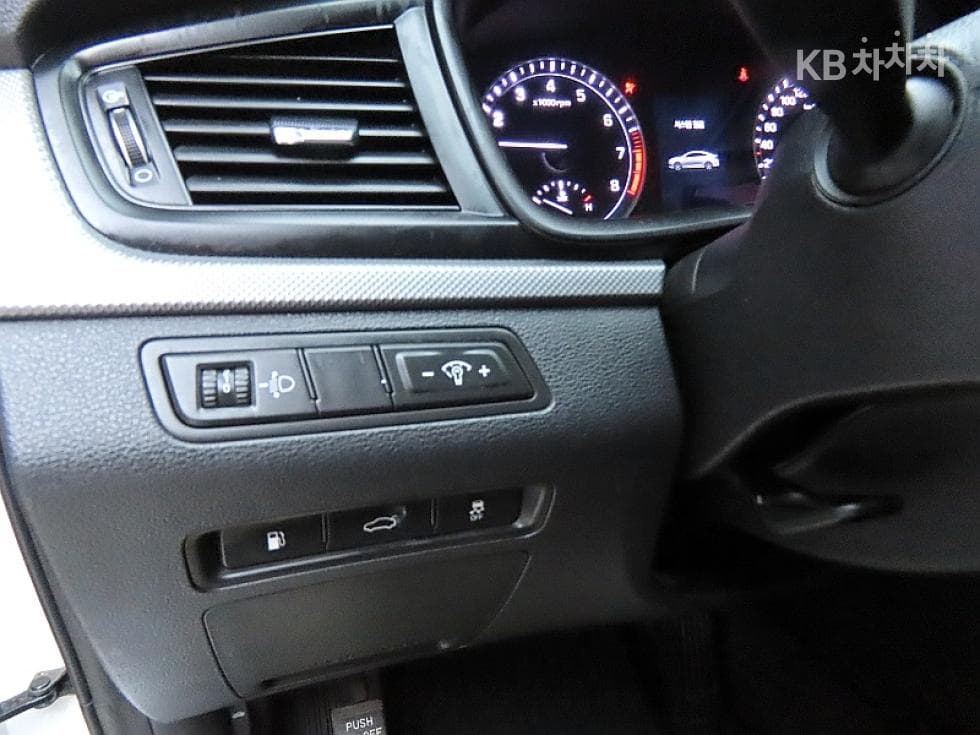 Hyundai Sonata New Rise2.0 Smart - 12
