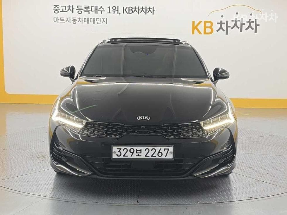Киа K5 3-토 поколение1.6 Бензин Турбо Signature - 2
