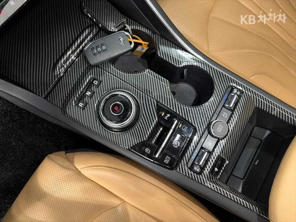 Киа K5 3-토 поколение1.6 Бензин Турбо Signature - 8