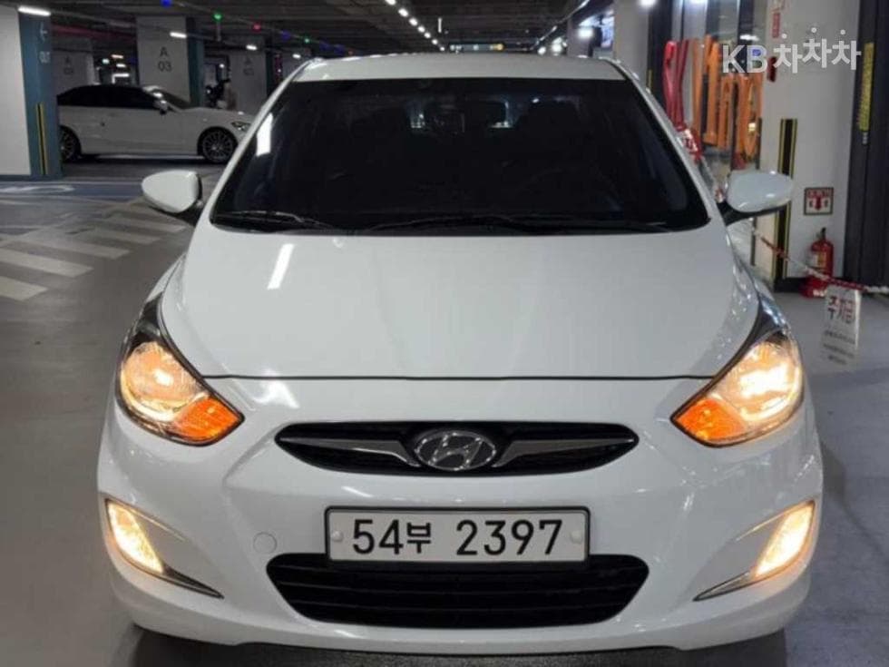 Hyundai Accent(신형) 1.6 GDi Top - Image 1
