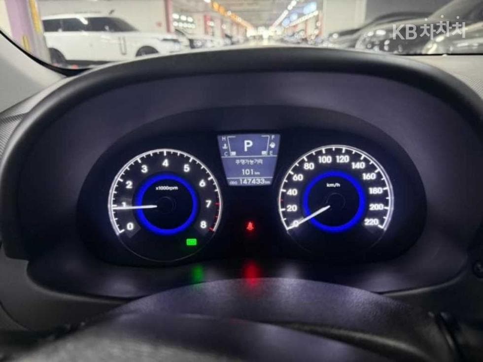 Hyundai Accent(신형)1.6 GDi Top - 9