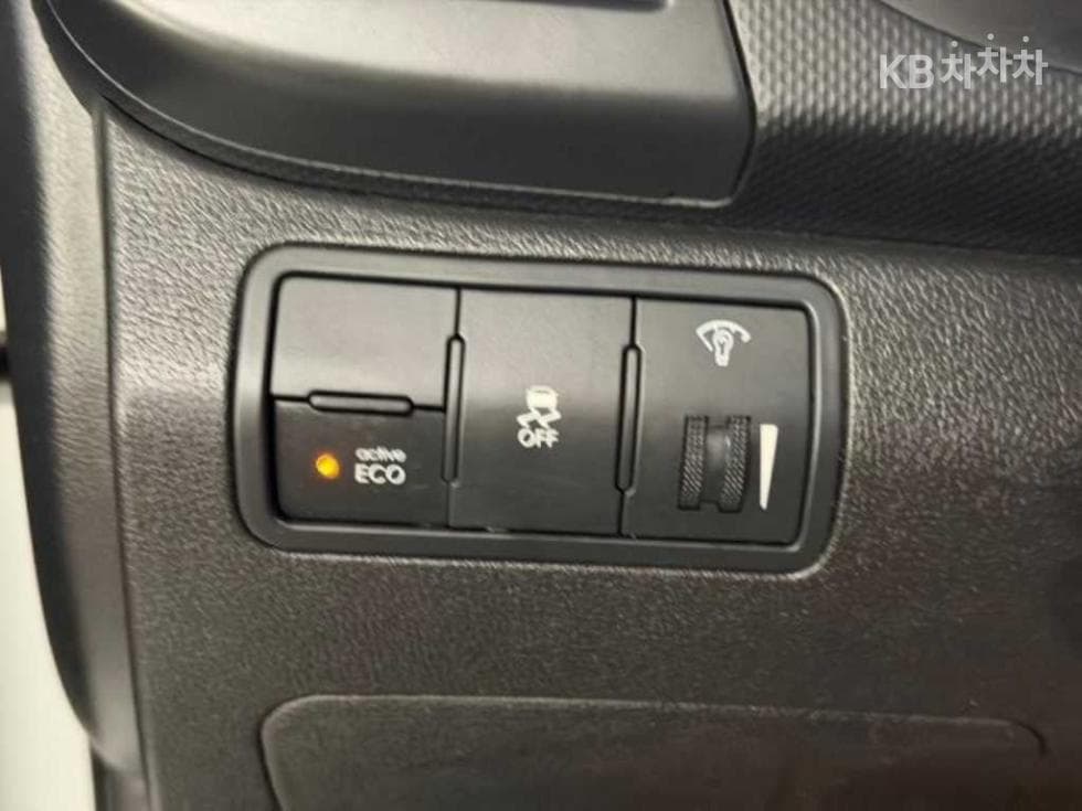 Hyundai Accent(신형)1.6 GDi Top - 14