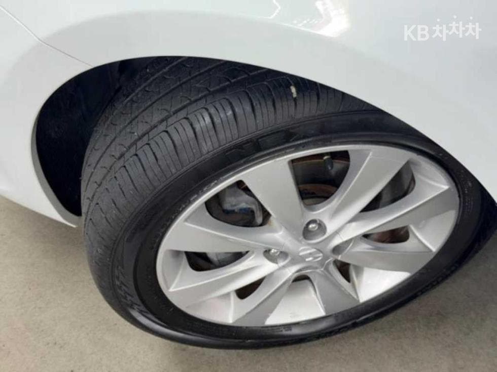 Hyundai Accent(신형)1.6 GDi Top - 20