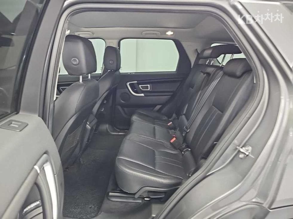 Land Rover 디스커버리 스포츠2.0 TD4 SE - 12