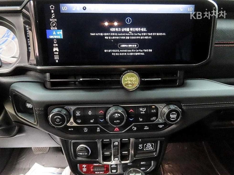 지프 랭글러 (JL)2.0 루비콘 파워Товарна надстройка 4도어 Стандартен - 14