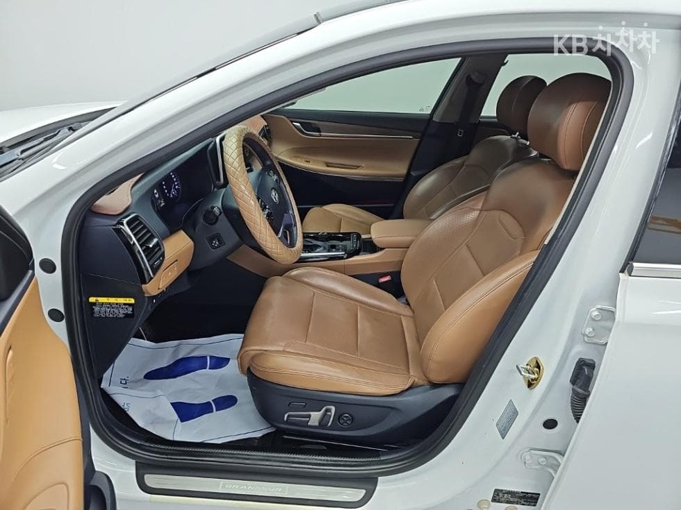 Hyundai Grandeur (Azera)IG HybridExclusive Special (special feature/edition) - 11