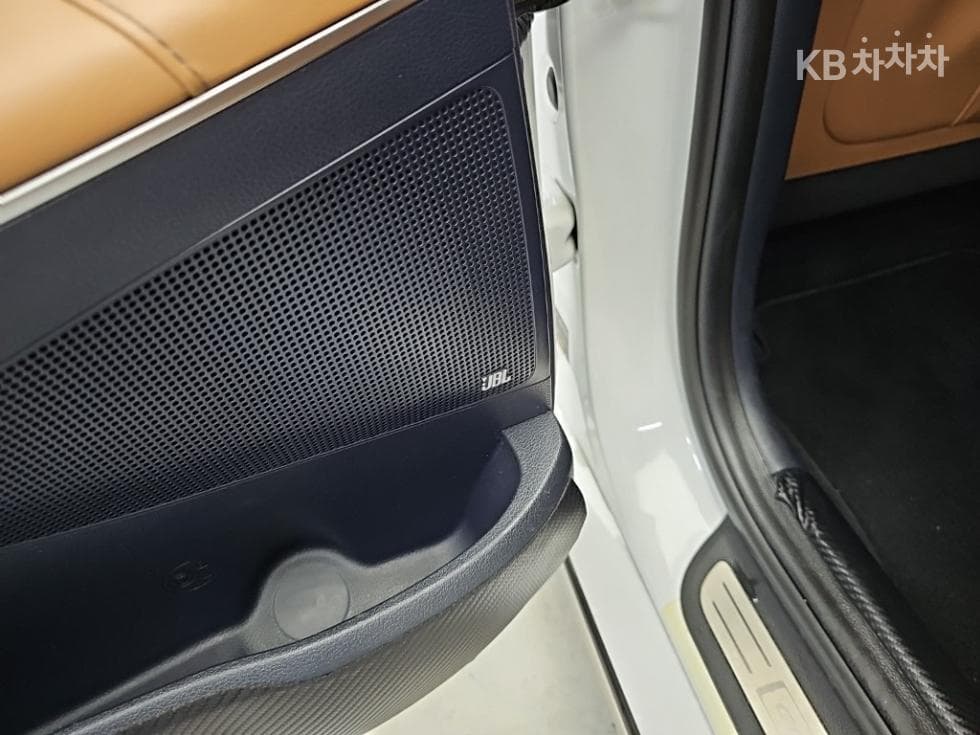 Hyundai Grandeur (Azera)IG HybridExclusive Special (special feature/edition) - 16