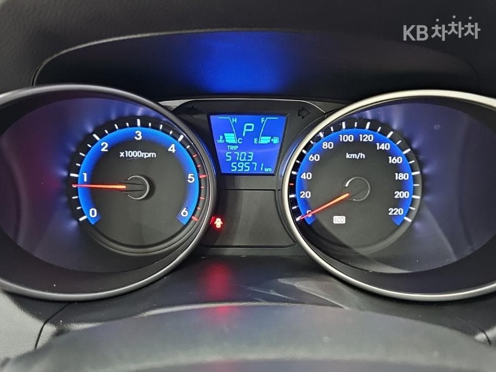 Хюндай ТуксонixДизел 2WD LX20 Лукс - 6