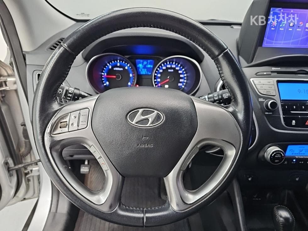 Хюндай ТуксонixДизел 2WD LX20 Лукс - 9