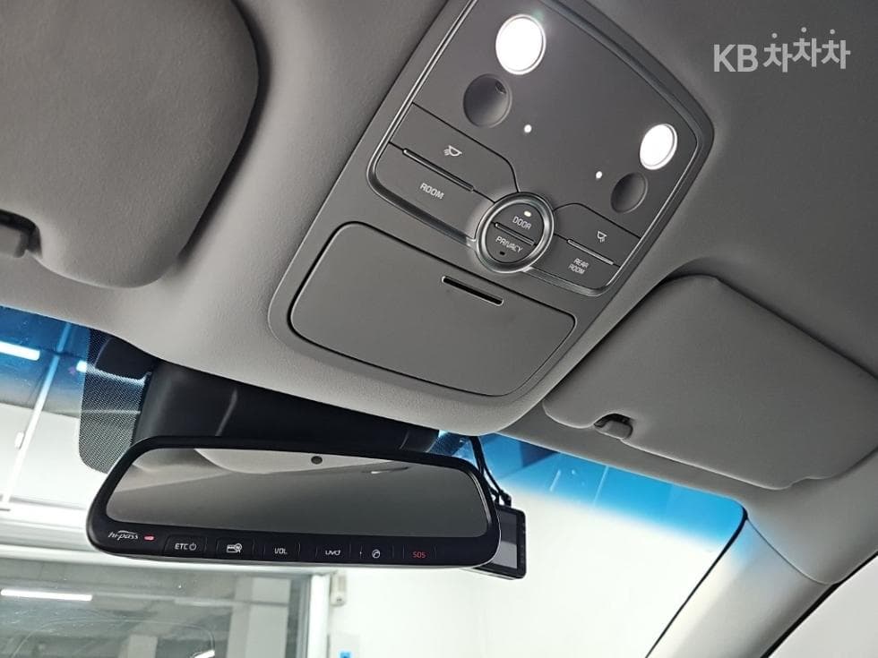 Киа K93.8 GDI Noblesse Стандартен - 16