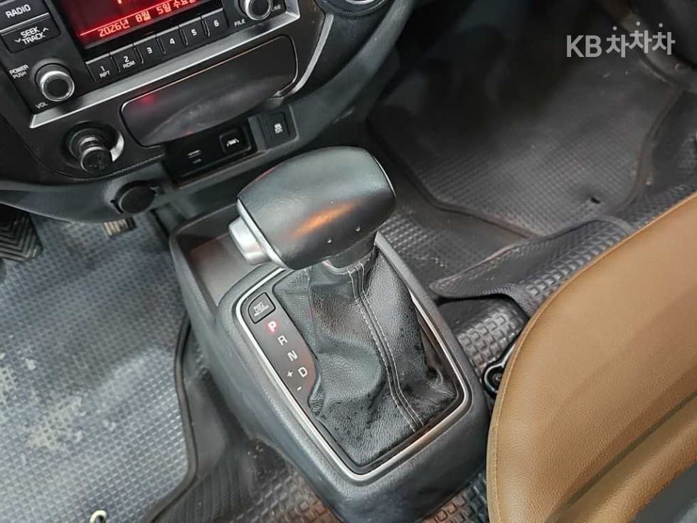 Киа The New (фейслифт) Бонго 3 (лек)1 тон Двойна Кабина Удължено междуосие 2WD GLS - 8