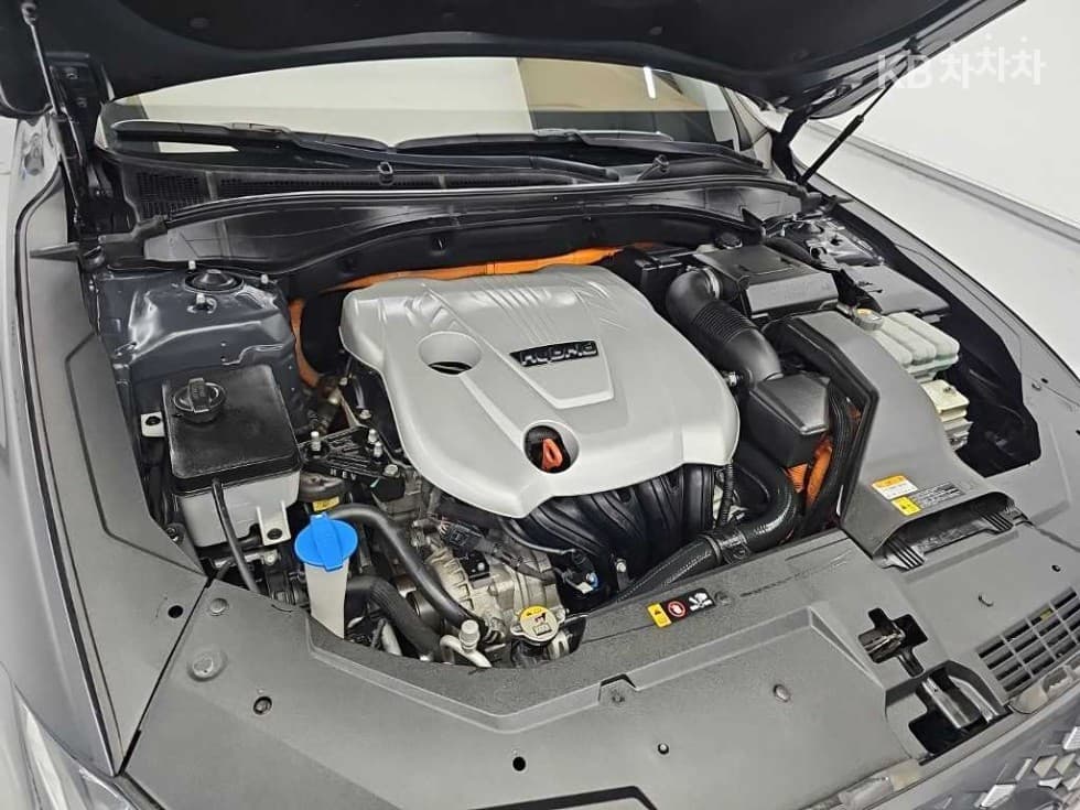 Hyundai The New (facelift) Grandeur (Azera) Hybrid2.4 Calligraphy - 5