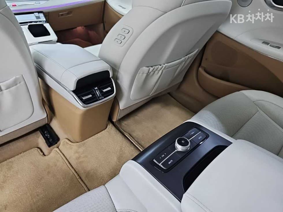 Hyundai The New (facelift) Grandeur (Azera) Hybrid2.4 Calligraphy - 13