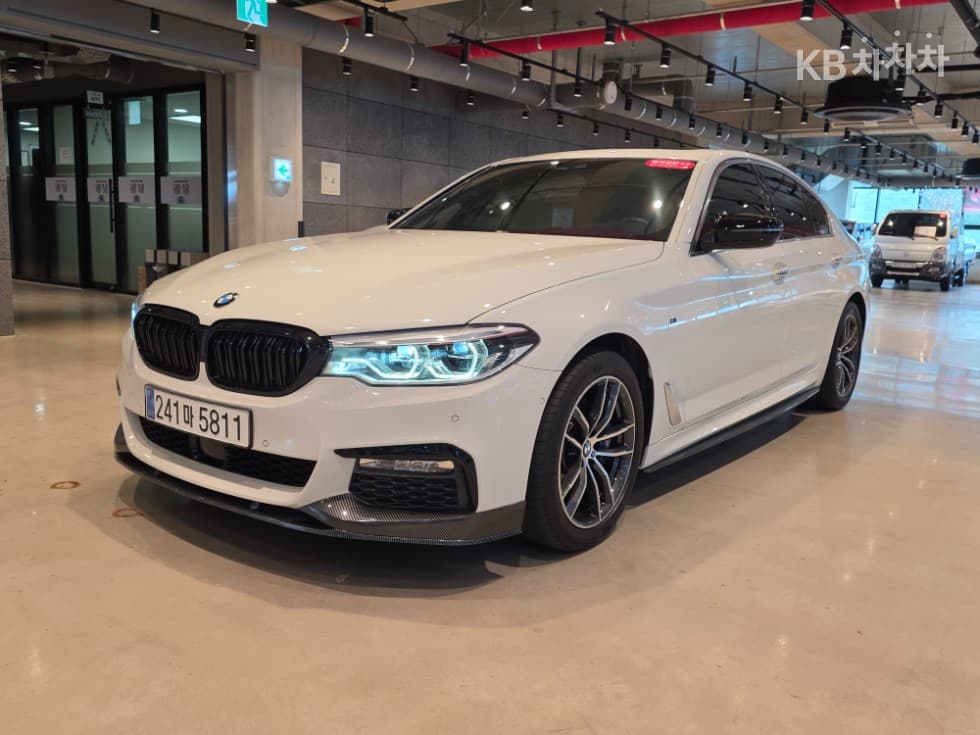 BMW 올Нов5 Серия (G30) 520i Luxury - Image 1