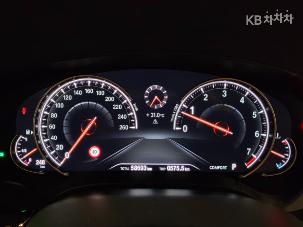 BMW 올Нов5 Серия (G30)520i Luxury - 8