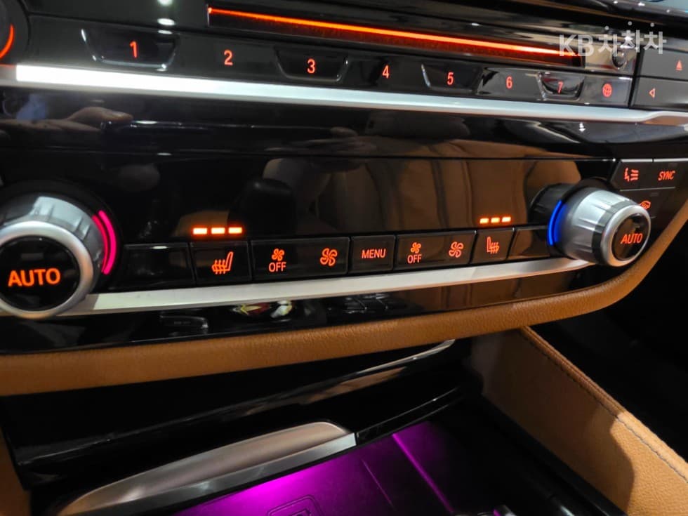 BMW 올Нов5 Серия (G30)520i Luxury - 18