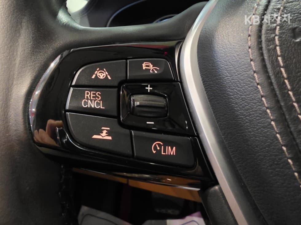 BMW 올Нов5 Серия (G30)520i Luxury - 17