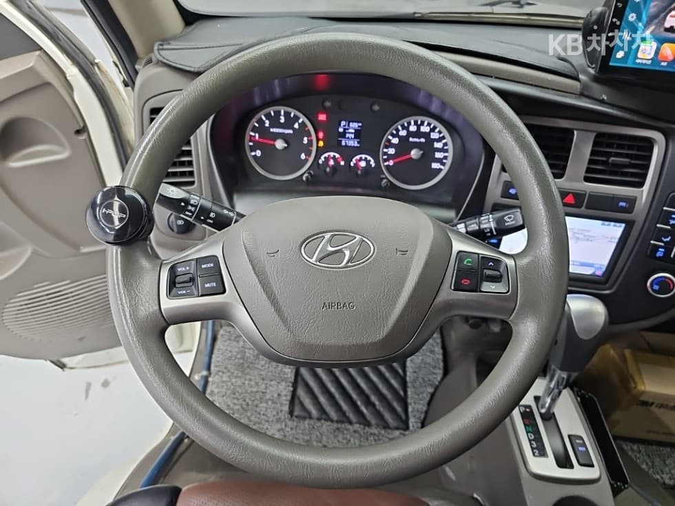 Хюндай Porter 2Удължено междуосие Super Cab CRDi Smart - 8