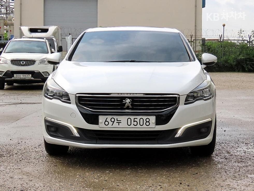 Peugeot 5081.6 럭스