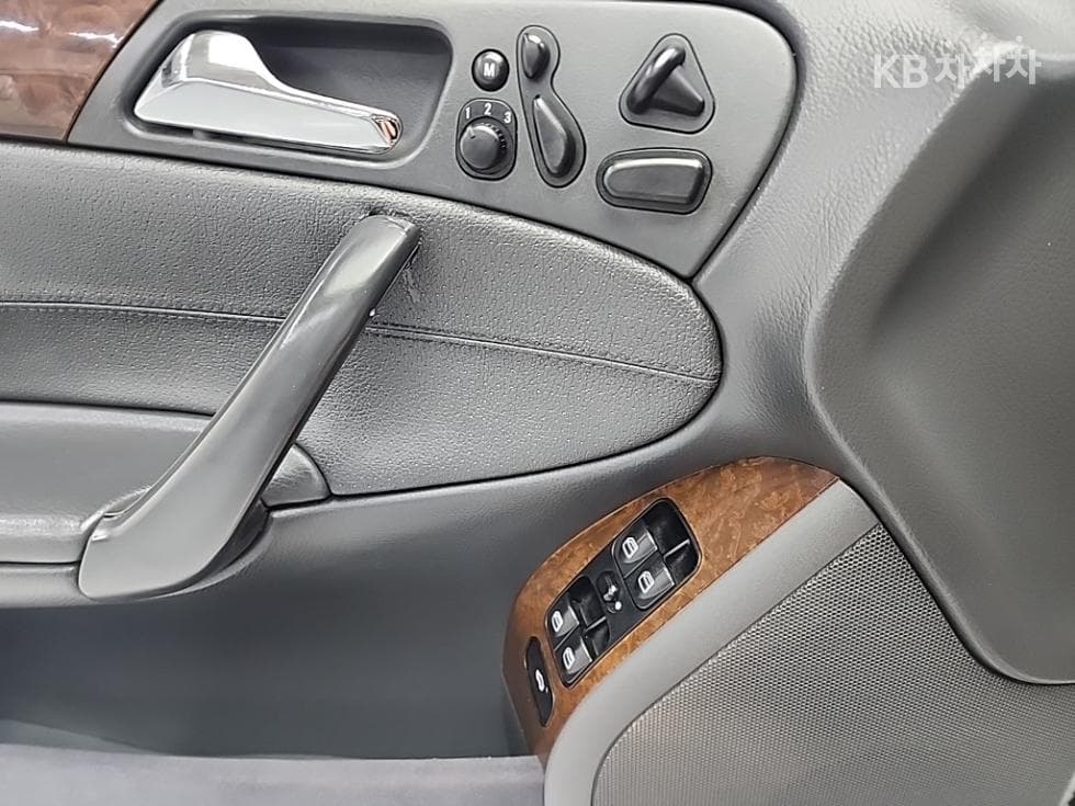 Mercedes-Benz C-КласC320 W203 - 14