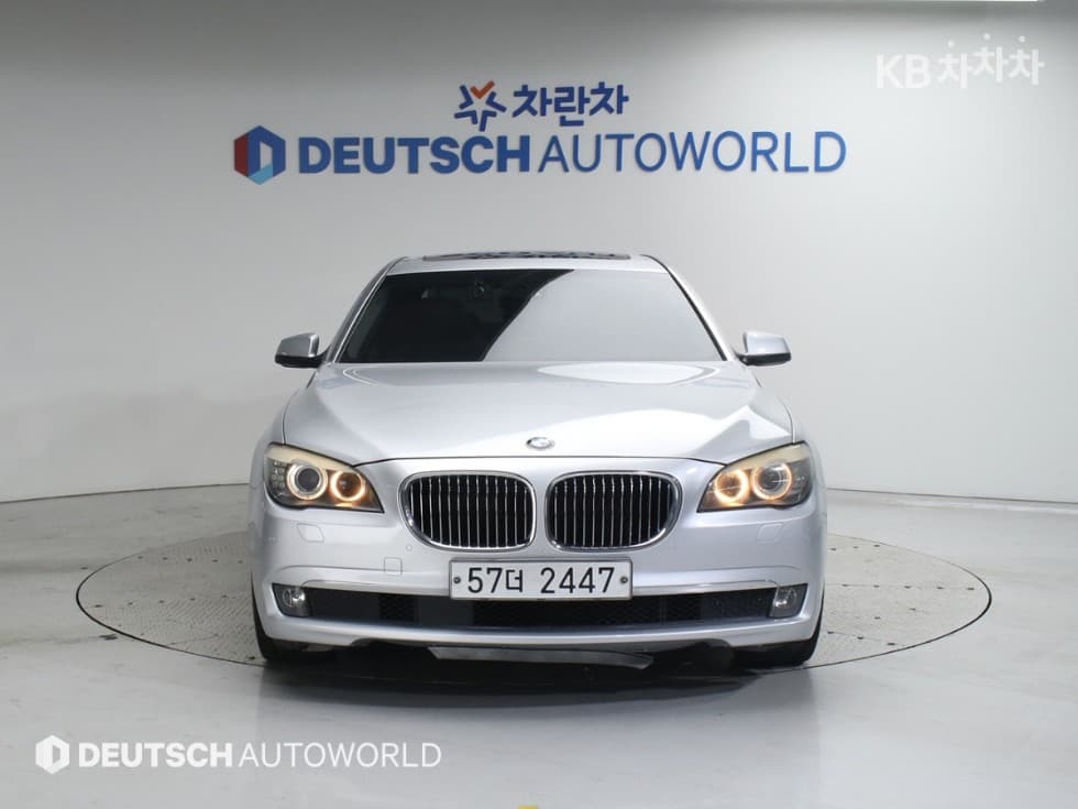 BMW Нов7시리즈730Ld F02 - 3